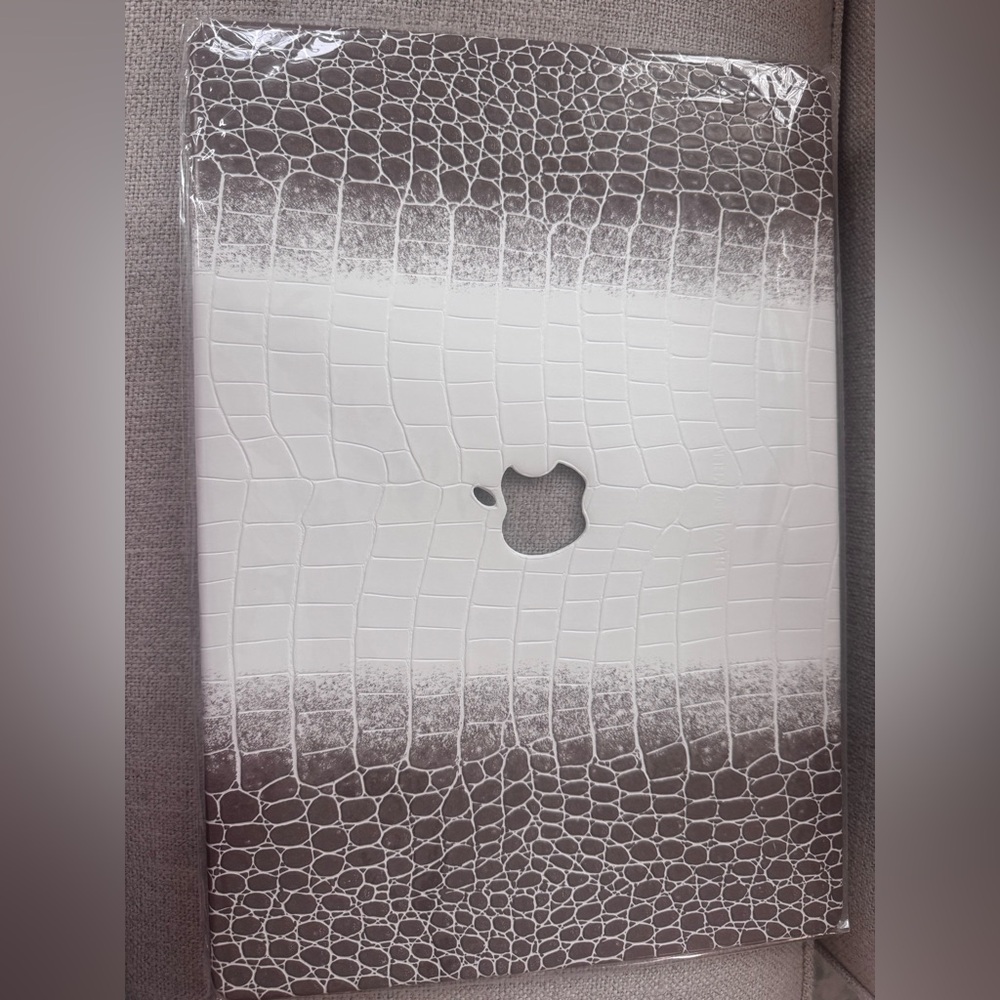 MACBOOK PRO 16in computer cover from heaven mayhem brand new with tags